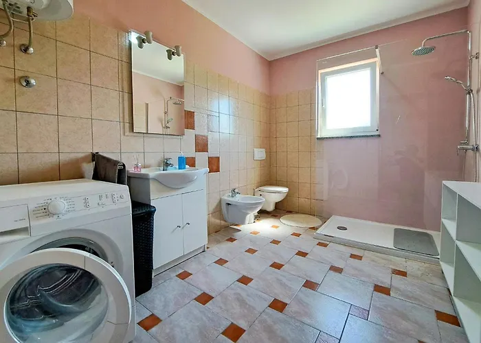 Pet Friendly In With Kitchen * Pula